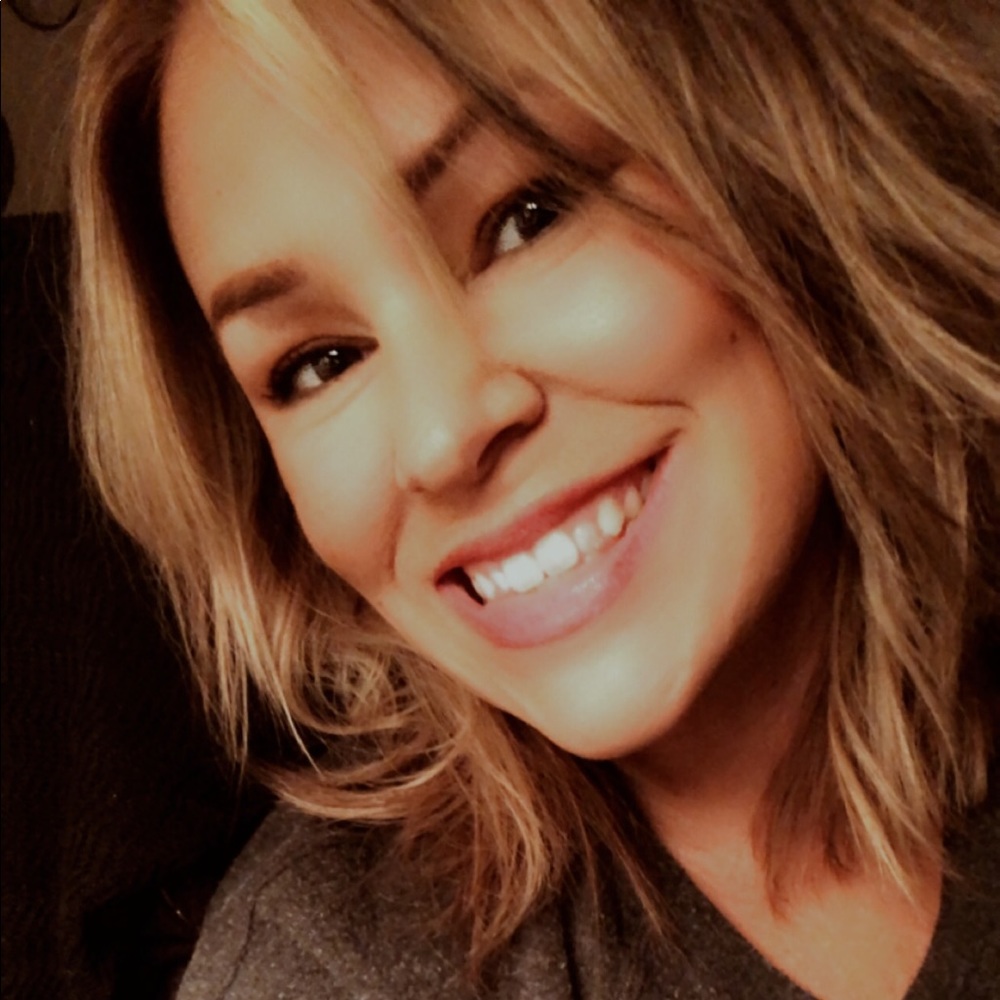 Meet your Posher, Kelley